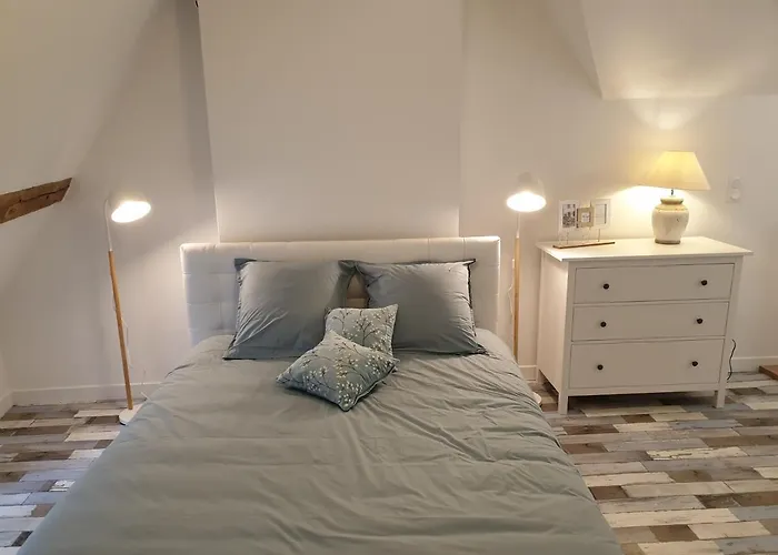 Un Petit Coin De Cathedrale Апартаменты Бове